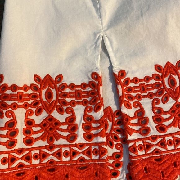 Tory Burch Red and White Embroidered Isla Eyelet Tunic Top Size 12 - Picture 9 of 11